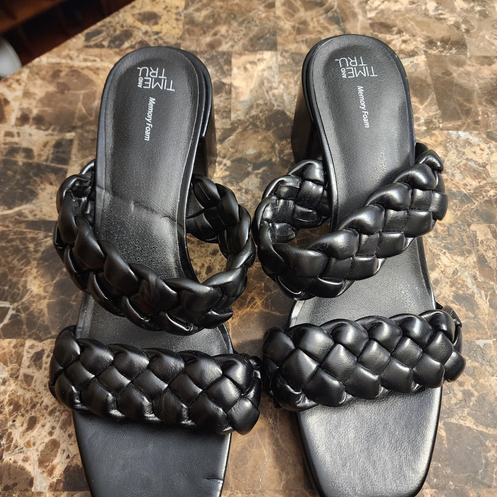 JJ - Time and Tru Women's Black Braided Sandals